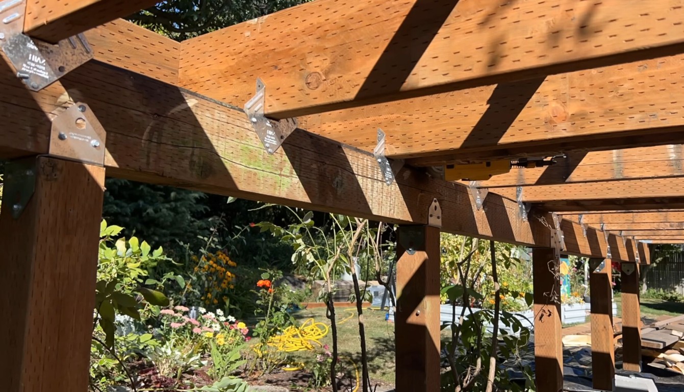 Custom pergola and patio cover construction in East Honolulu, HI